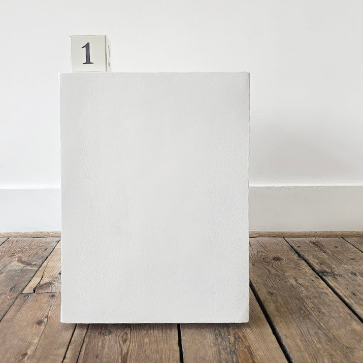 White Display Plinth 01