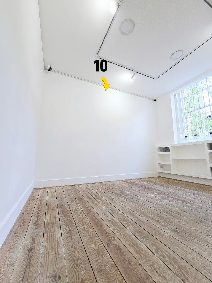 Wall 10 - 355 cm  · LOVE IS LOVE EXHIBITION