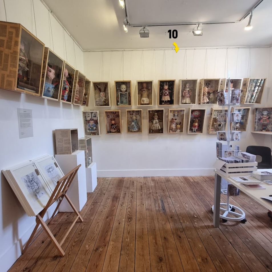 Wall 10 - 355 cm  · LOVE IS LOVE EXHIBITION