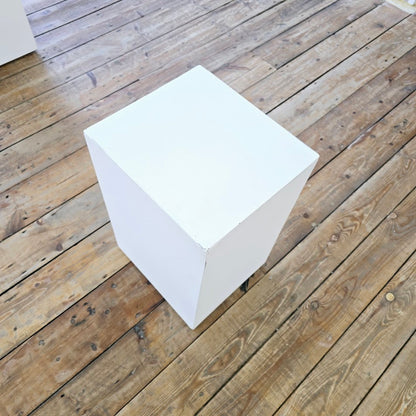 White Display Plinth 01